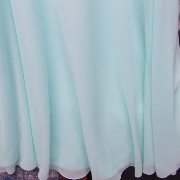 NWT Gorgeous Ladies full length formal mint green dress, size 14 - Picture 4 of 9